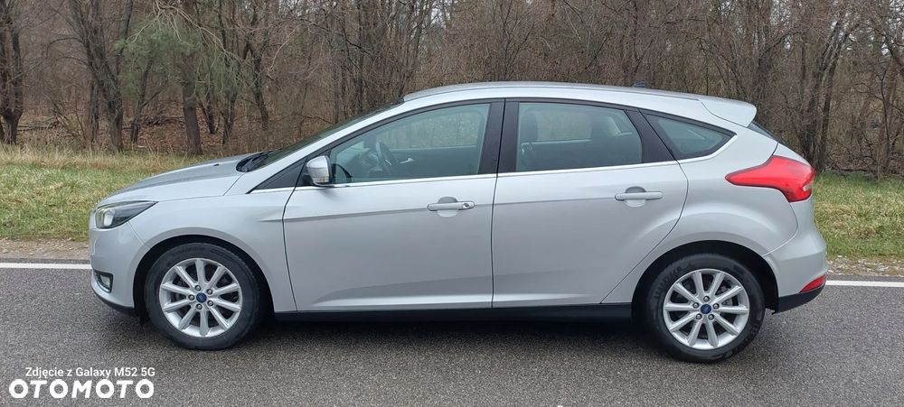 Ford Focus 1.6 TDCi DPF SYNC Edition - 6