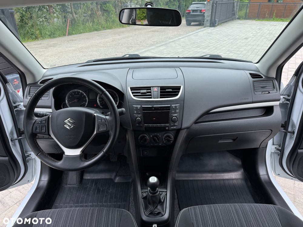 Suzuki Swift 1.2 Premium - 10