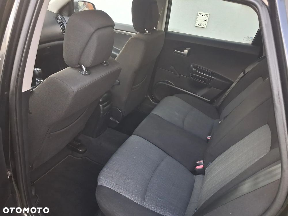 Kia Ceed 1.4 CVVT ISG Spirit - 22