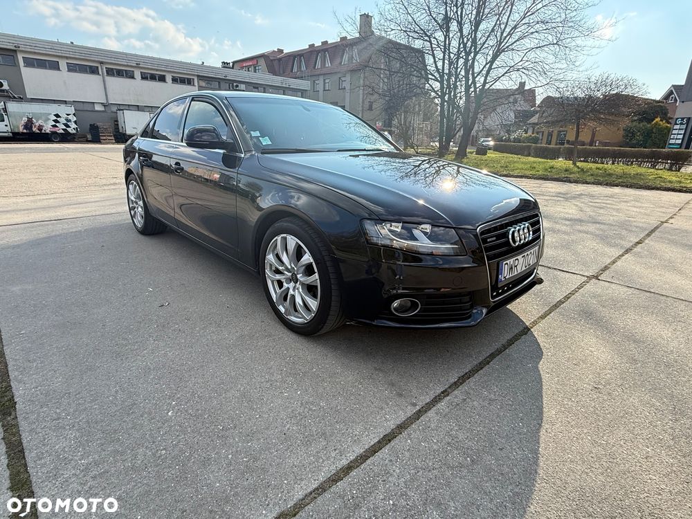 Audi A4 Limousine - 21