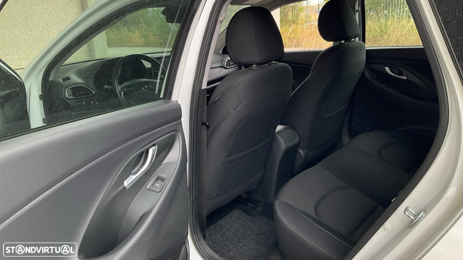 Hyundai i30 SW 1.6 CRDi Style - 11