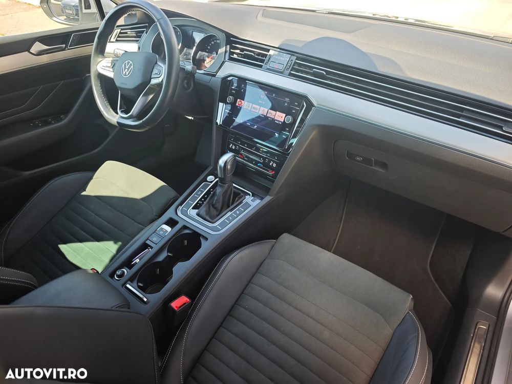 Volkswagen Passat 2.0 TDI DSG Highline - 16