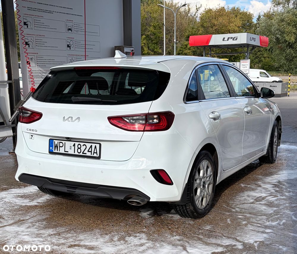 Kia Ceed 1.5 T-GDI M - 2