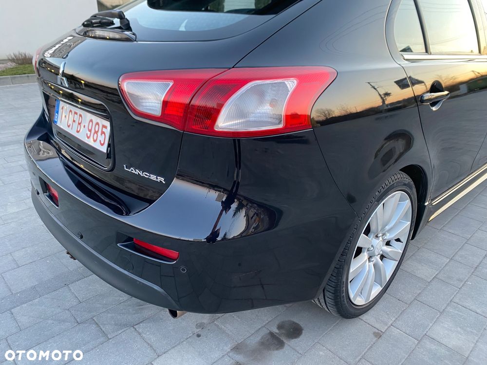 Mitsubishi Lancer 1.8 Intense - 29