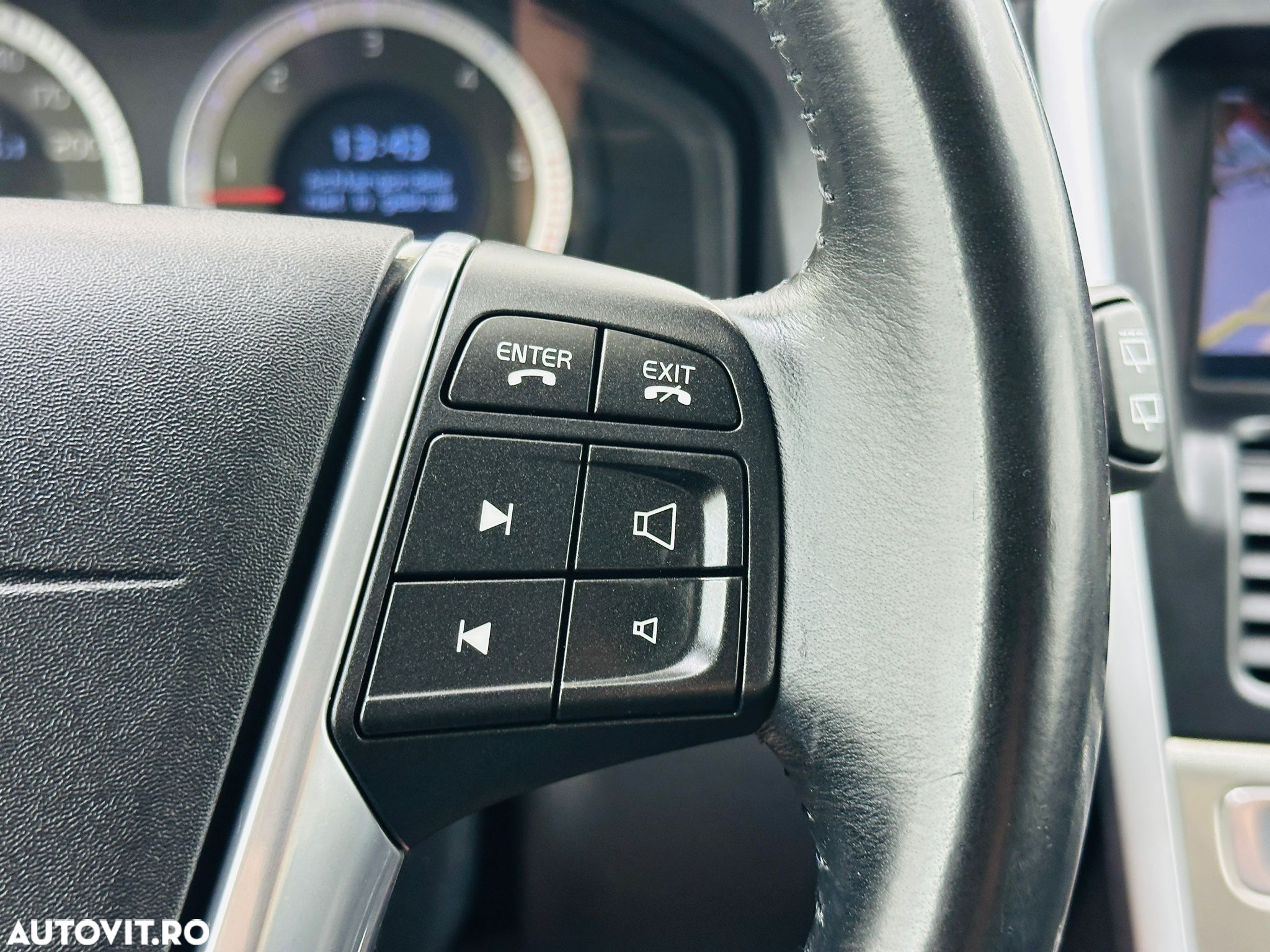 Volvo XC 60 - 30