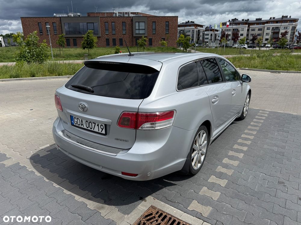 Toyota Avensis 2.0 Prestige MS - 2