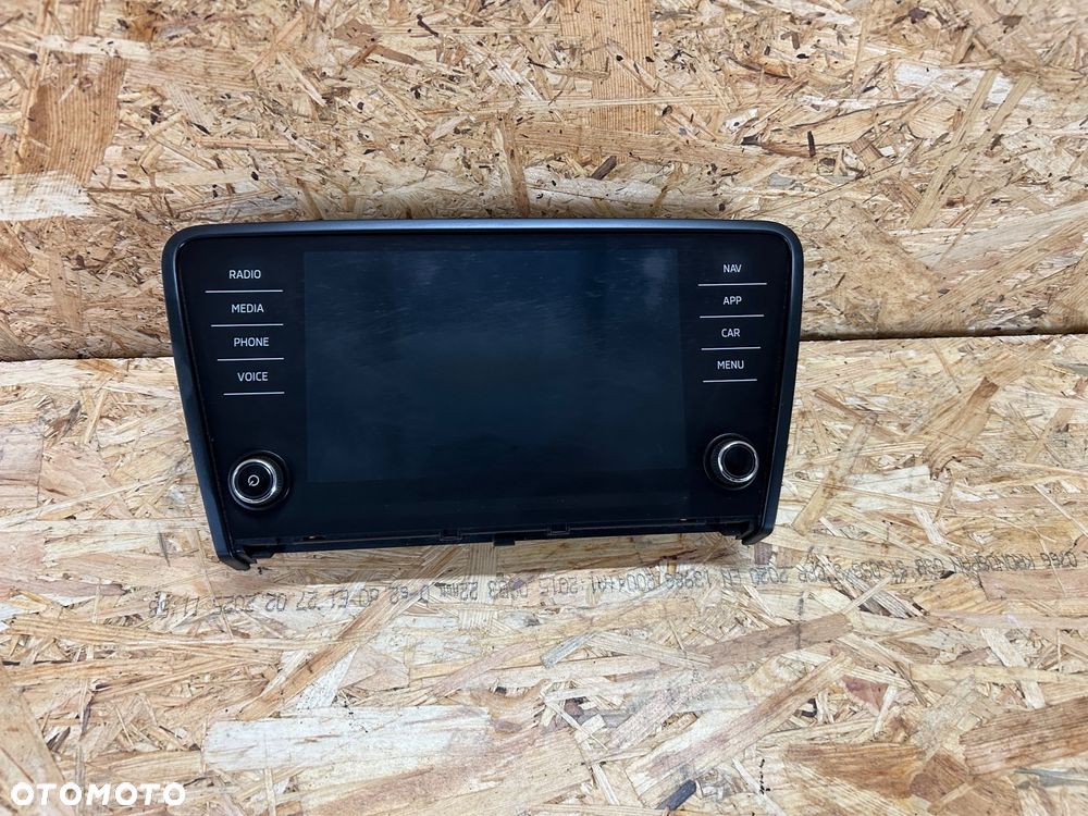 Skoda Octavia III lift wyświetlacz ekran  5E0919605M - 1