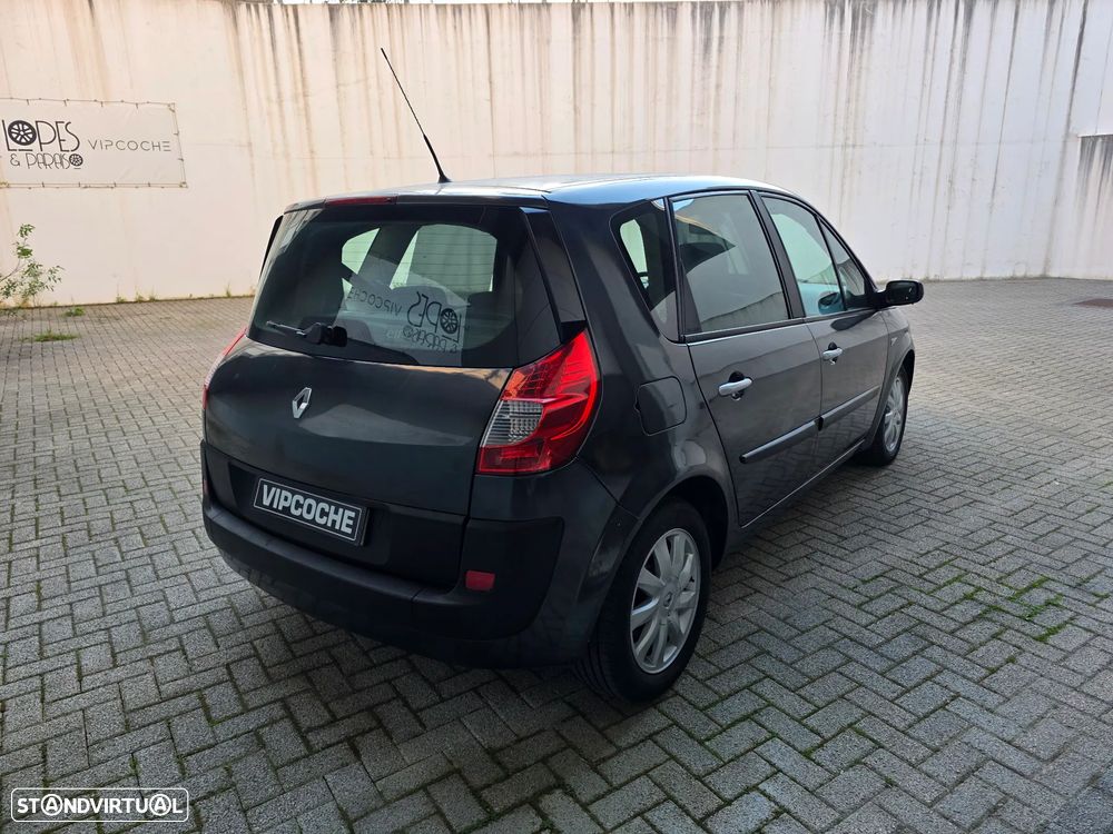 Renault Scénic 1.5 dCi Dynamique S - 9