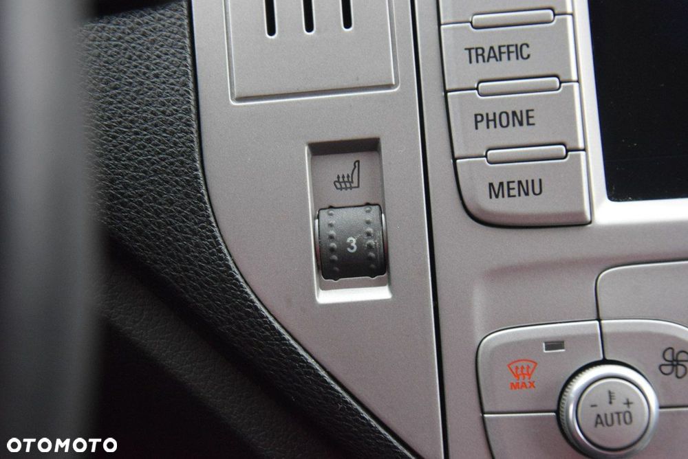 Ford Kuga 2.0 TDCi FWD Titanium - 31