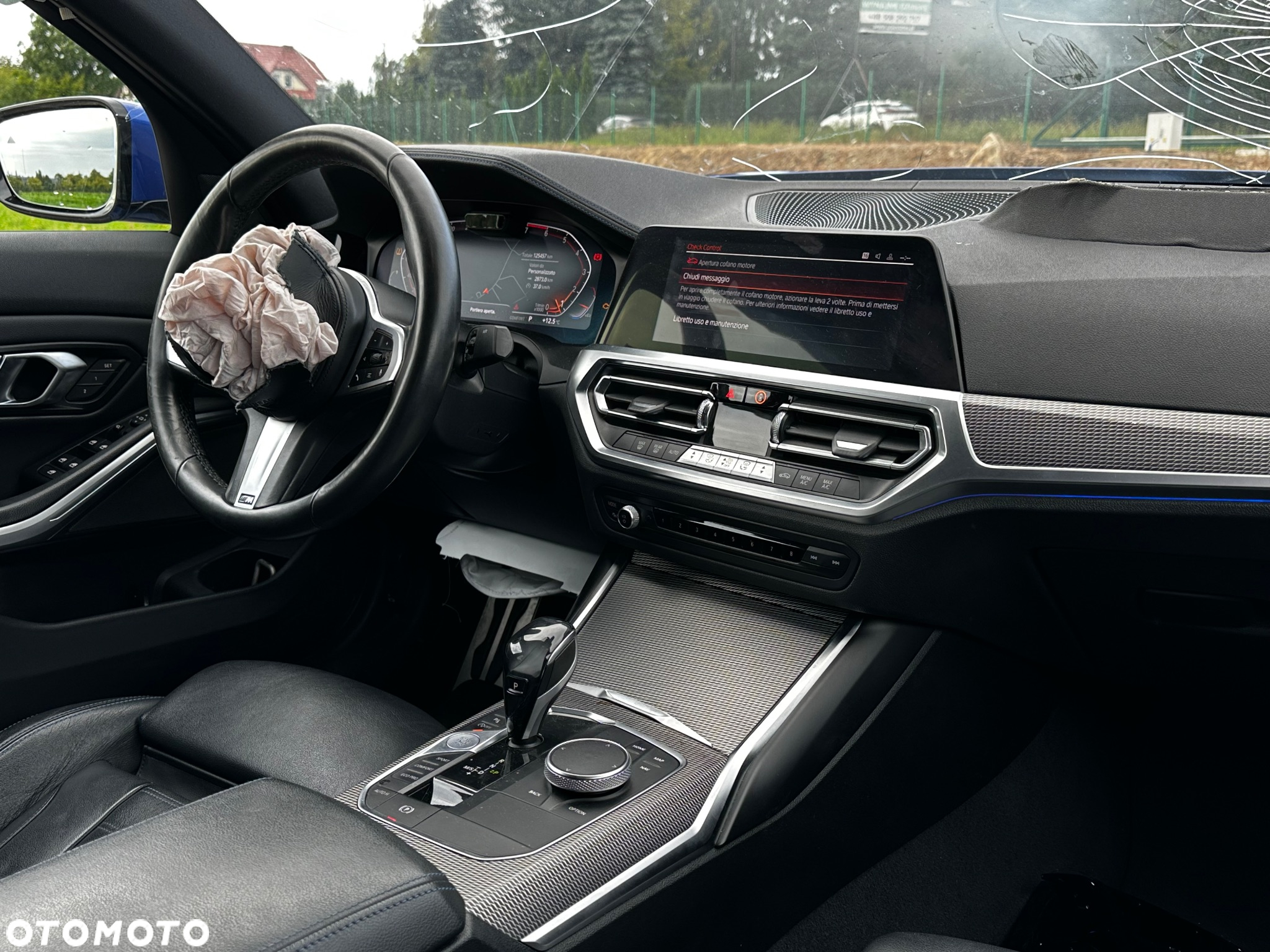 BMW Seria 3 330i M Sport - 24