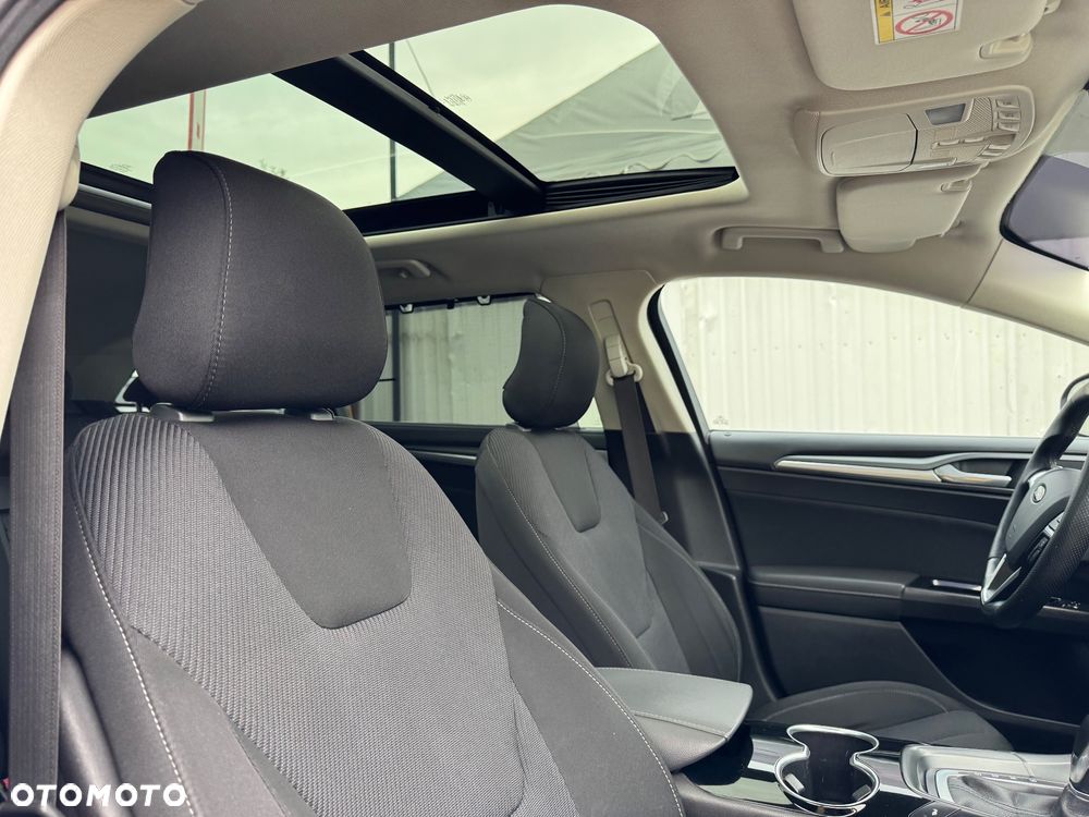 Ford Mondeo 2.0 TDCi Titanium PowerShift - 16