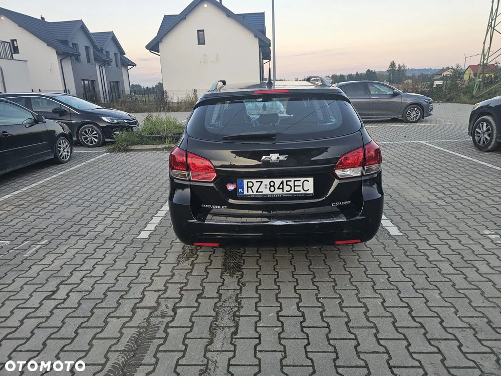 Chevrolet Cruze - 4
