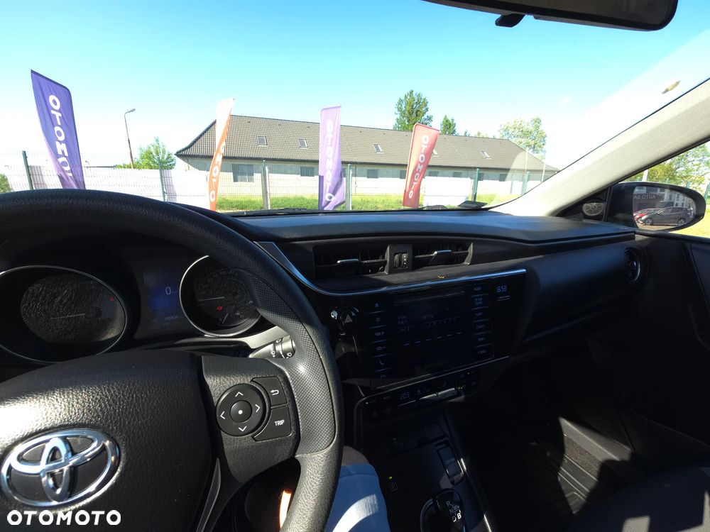Toyota Auris 1.6 Premium - 30