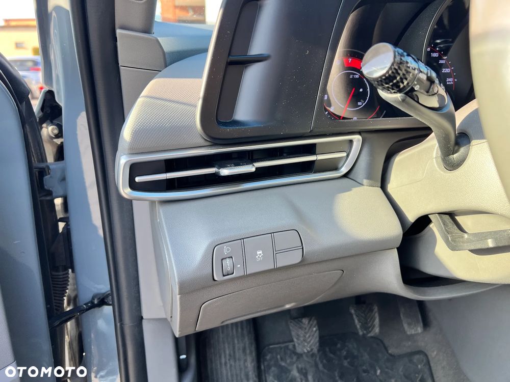 Hyundai Elantra - 20