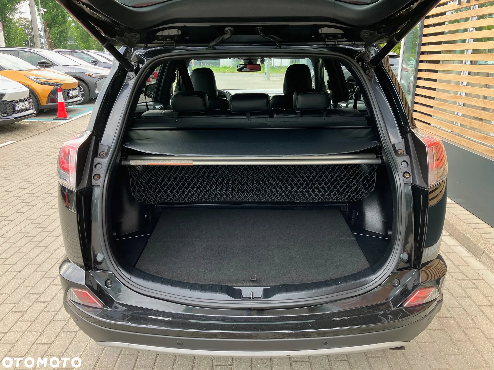 Toyota RAV4 Hybrid Prestige 4x2 - 8