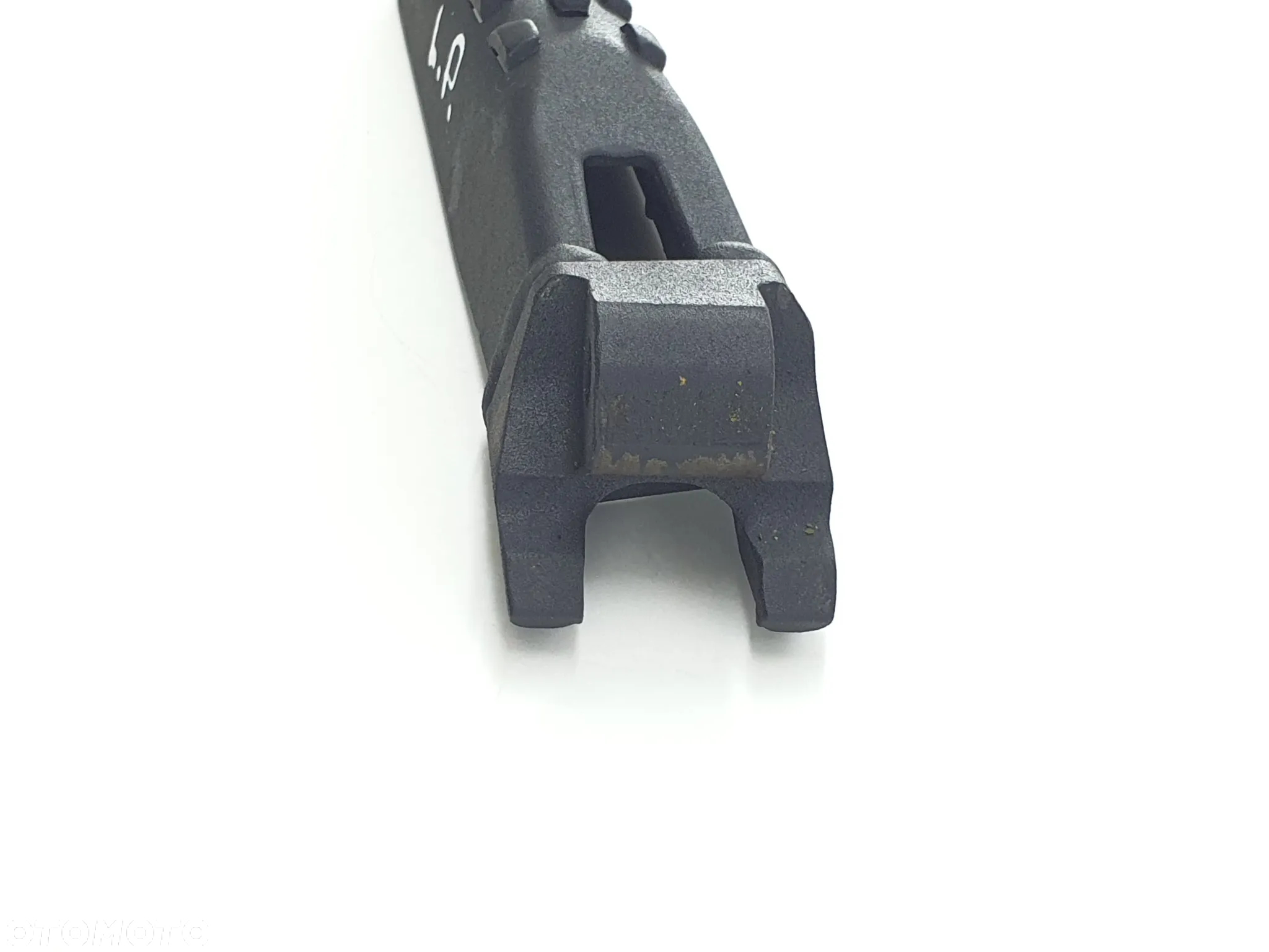 PODNOZEK LEWY STOPKA CAN AM RYKER - 4