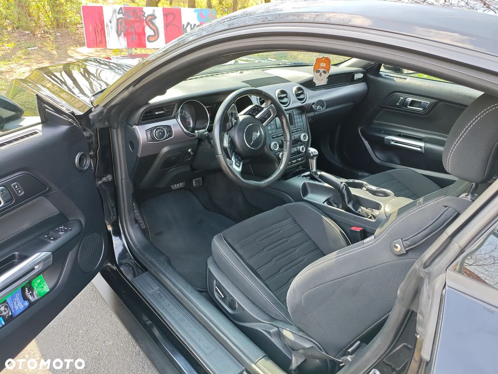 Ford Mustang 2.3 Eco Boost - 8