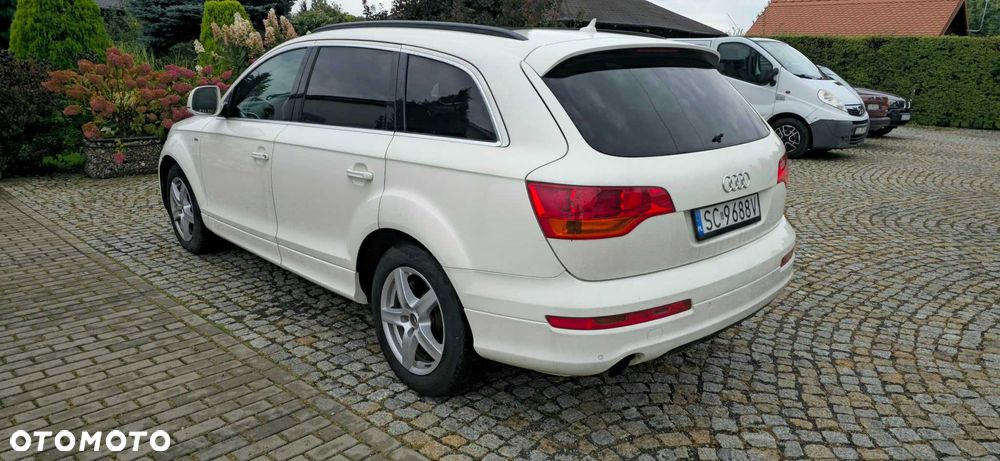 Audi Q7 - 4