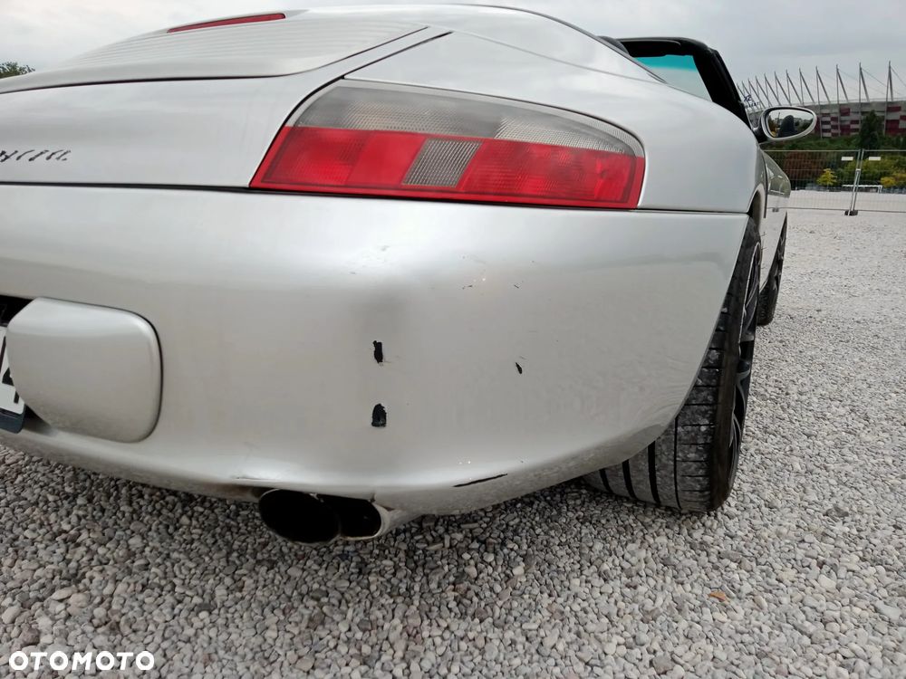 Porsche 911 Carrera 4 Cabrio - 12