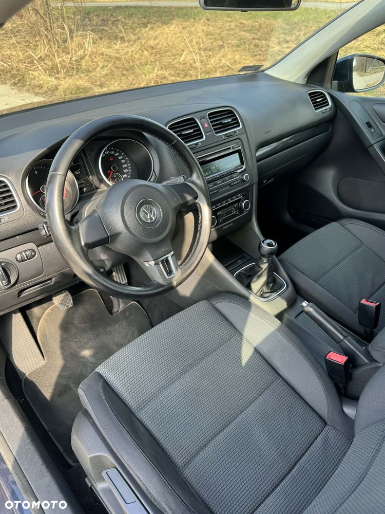 Volkswagen Golf 1.6 TDI DPF Comfortline - 11