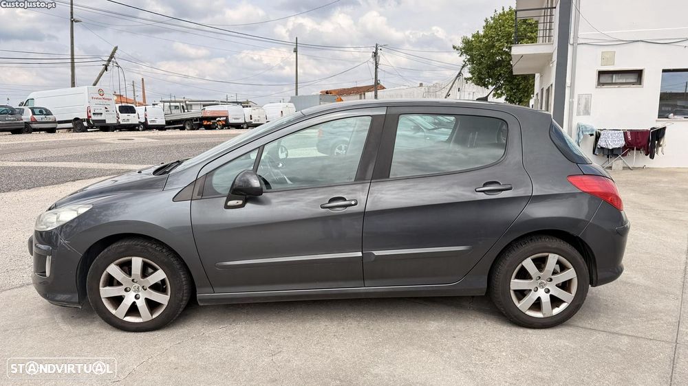 Peugeot 308 - 1