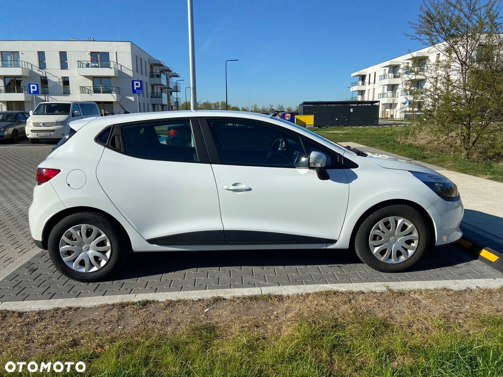Renault Clio - 9
