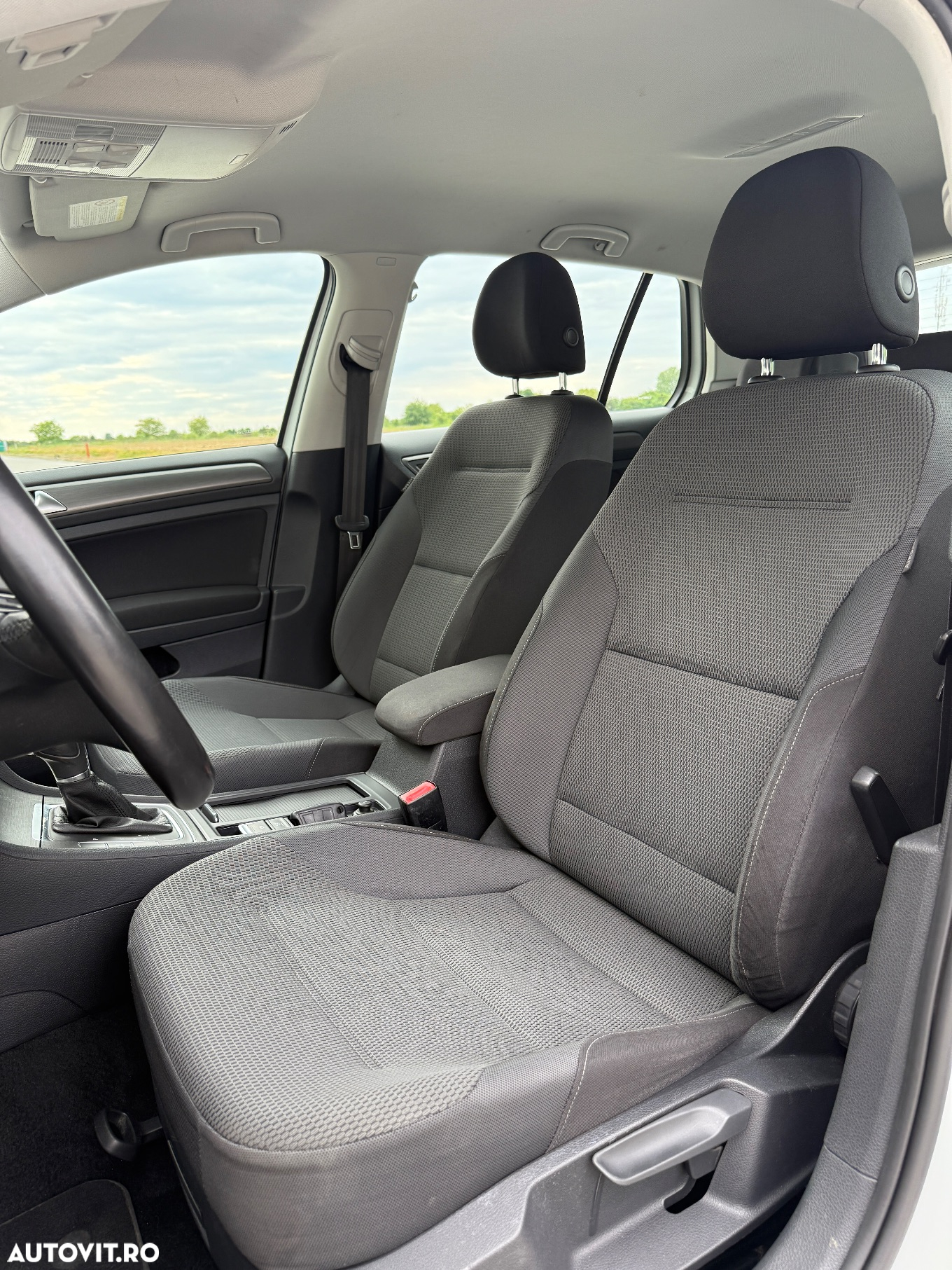 Volkswagen Golf 1.4 TSI BlueMotion Technology DSG Comfortline - 12