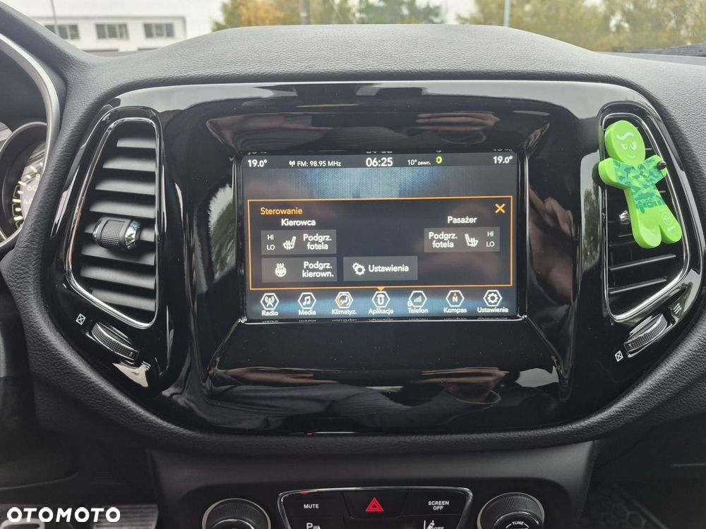 Jeep Compass - 18