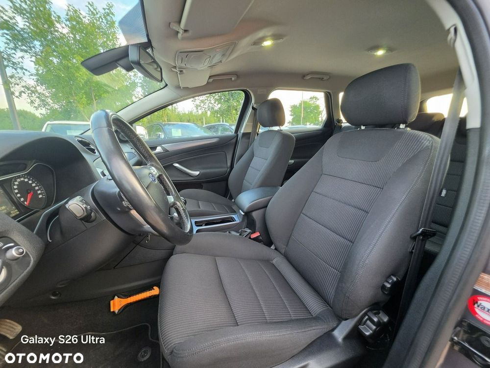 Ford Mondeo - 31