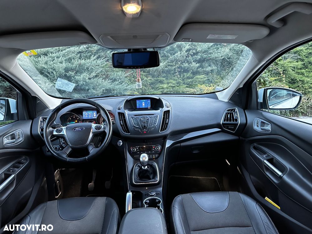 Ford Kuga 2.0 TDCi 2x4 Titanium - 7