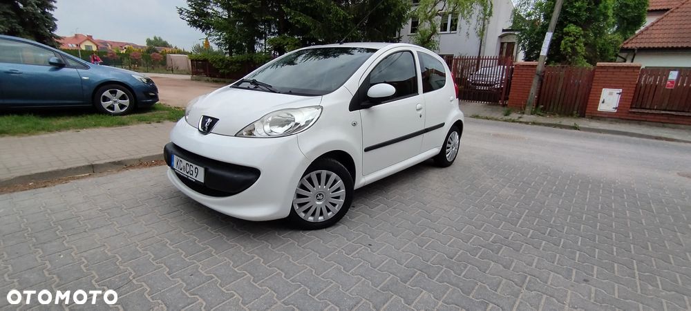 Peugeot 107 - 1