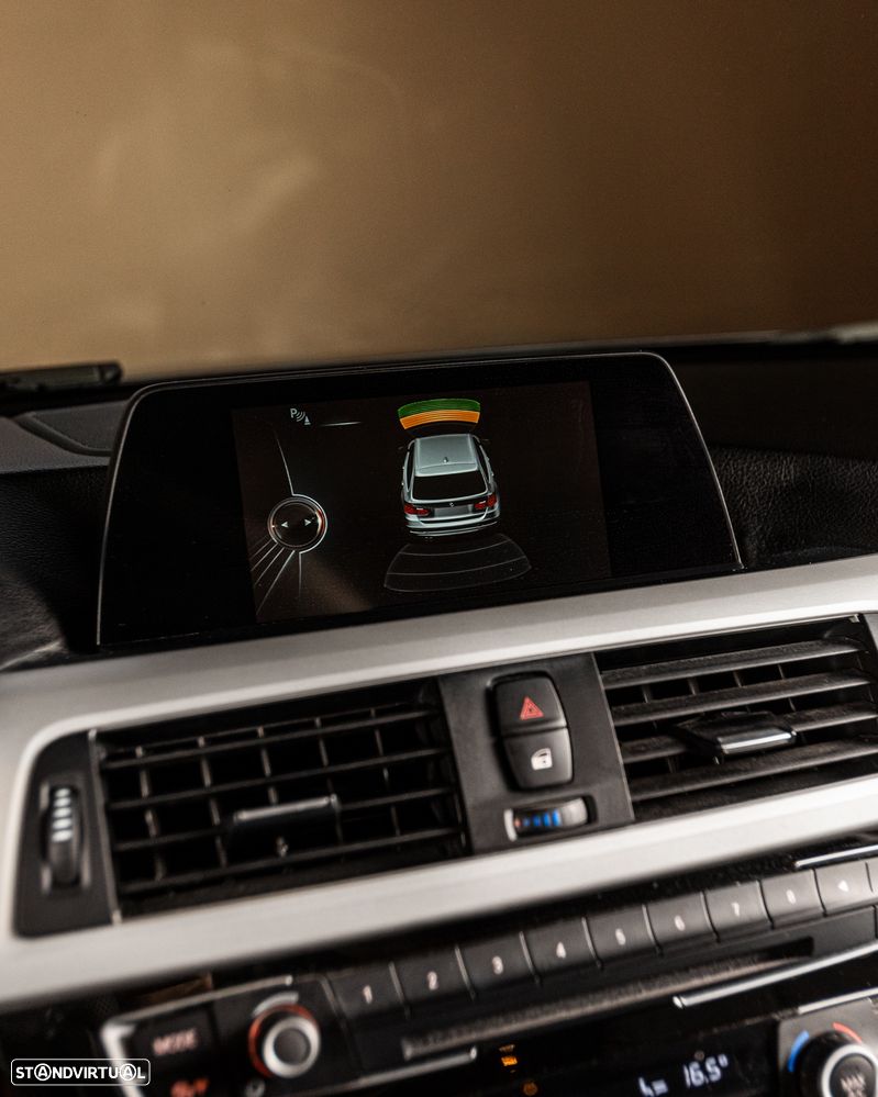 BMW 318 d Aut. M Sport - 23