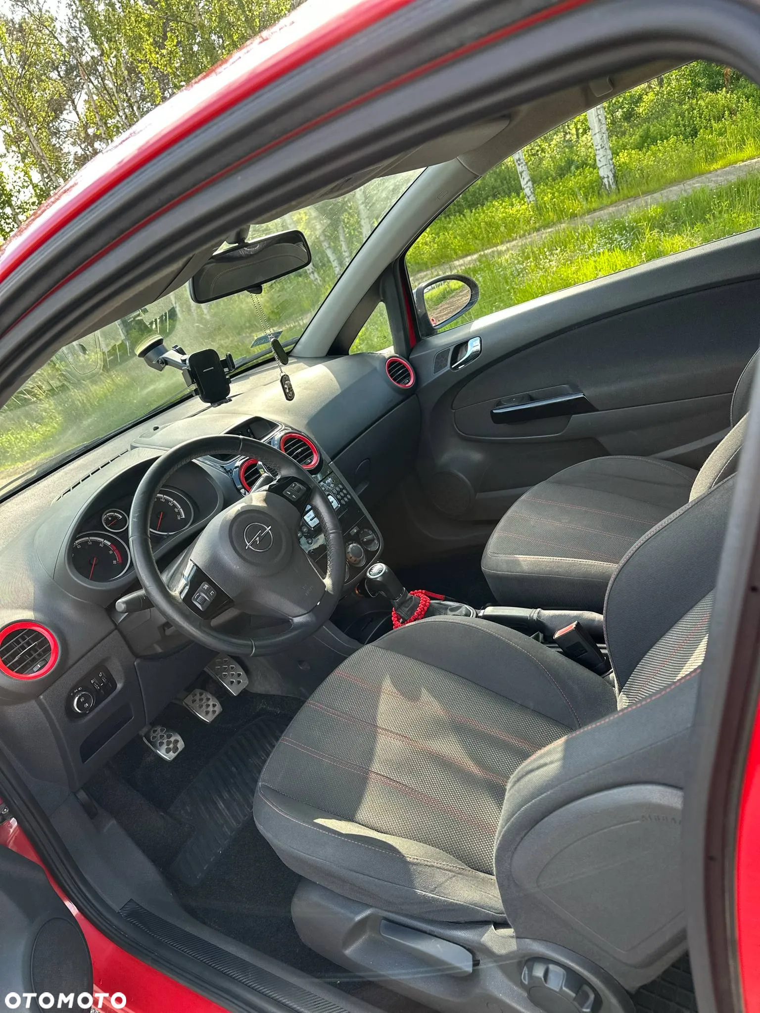 Opel Corsa 1.4 16V Color Edition - 11