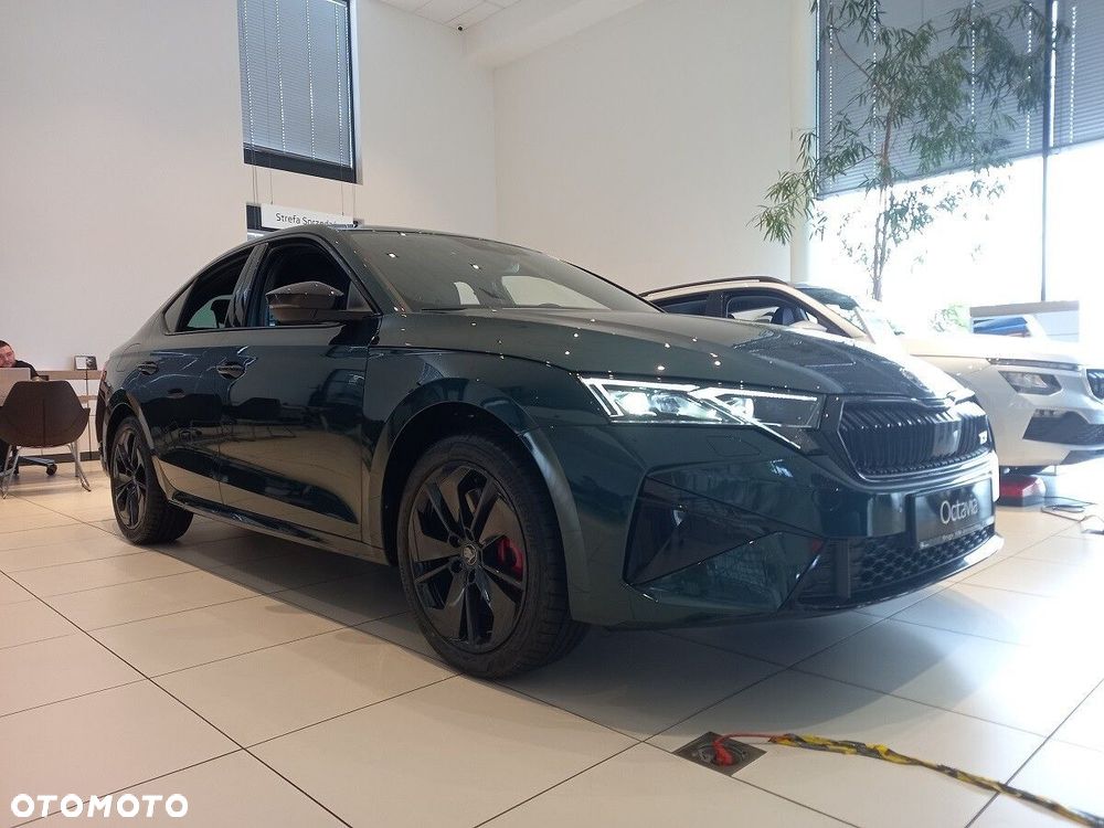 Skoda Octavia 2.0 TSI RS DSG - 2