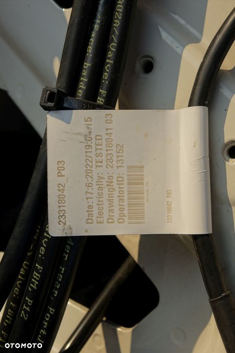 Volvo FH 500 GLOBETROTTER / I-SAVE / STANDARD / AUTOMAT / EURO 6 / KLIMATYZACJA POSTOJOWA / LODÓWKA / LED / NAVI / 2 ZBIORNIKI - 34