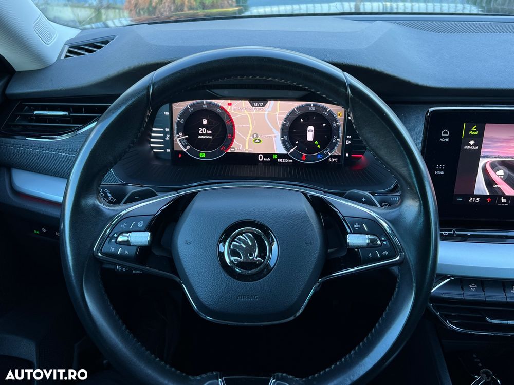 Skoda Octavia Combi 2.0 TDI DSG First Edition - 23