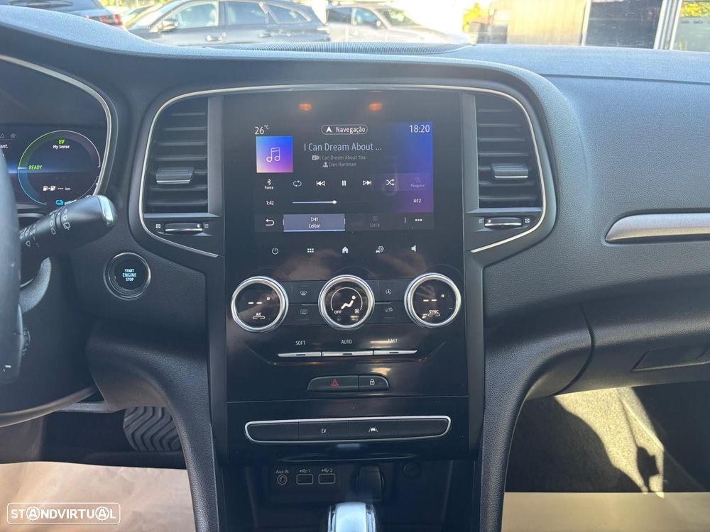 Renault Mégane 1.6 Plug-In Intens - 26