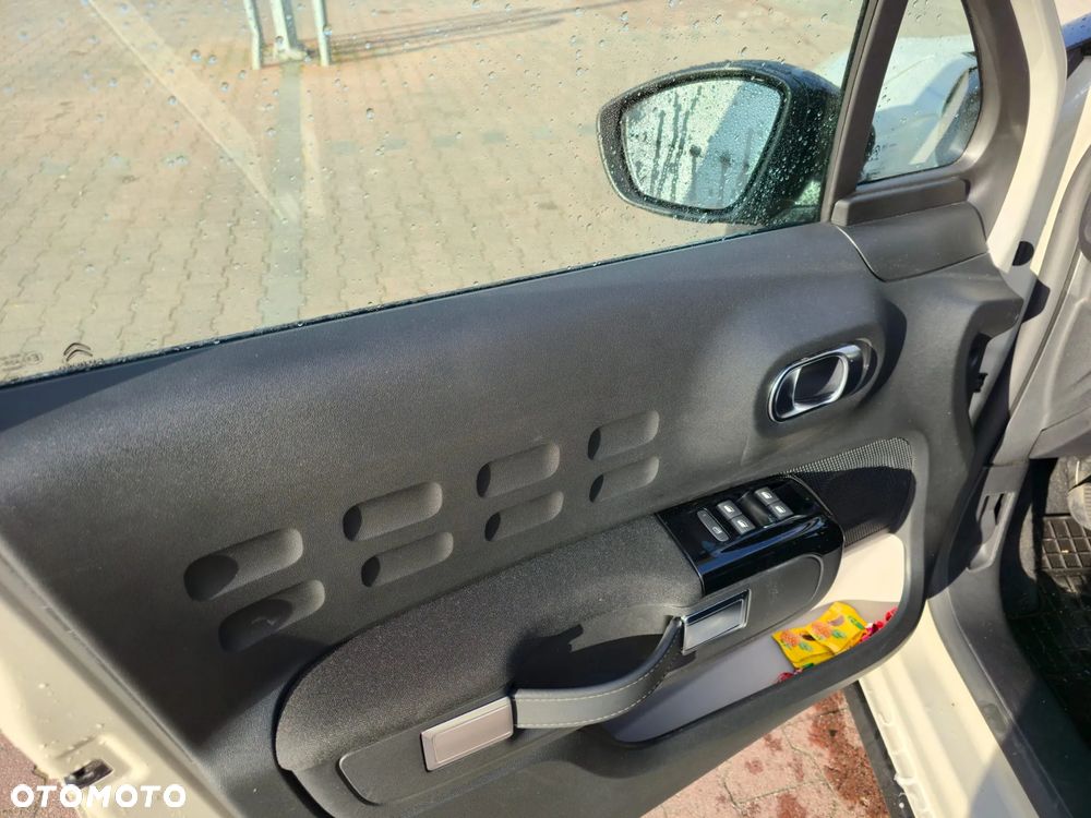 Citroën C3 1.2 PureTech Shine - 9