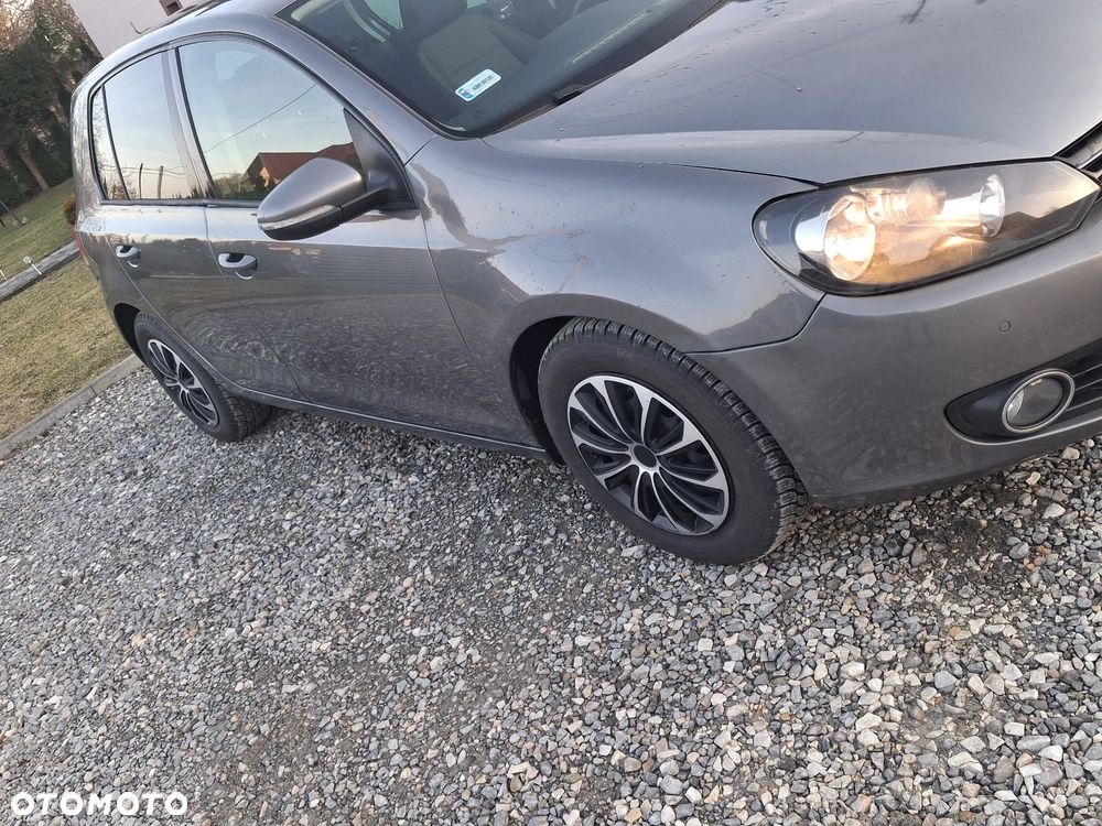 Volkswagen Golf 1.6 TDI DPF Highline - 5