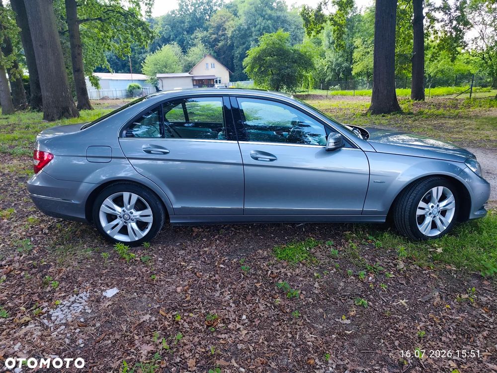 Mercedes-Benz Klasa C 200 CDI BlueEff Avantgarde - 5
