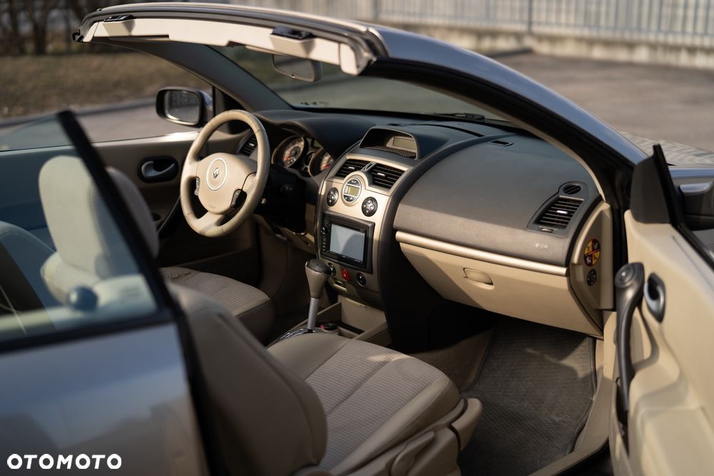 Renault Megane - 11