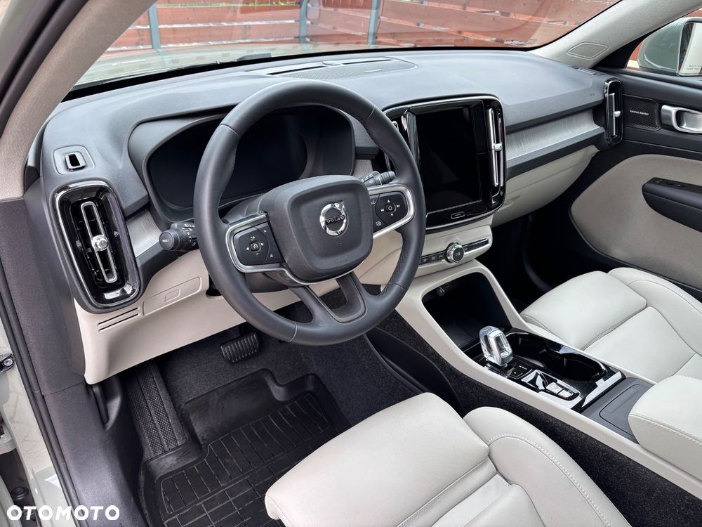 Volvo XC 40 B5 B AWD Ultimate Bright - 13