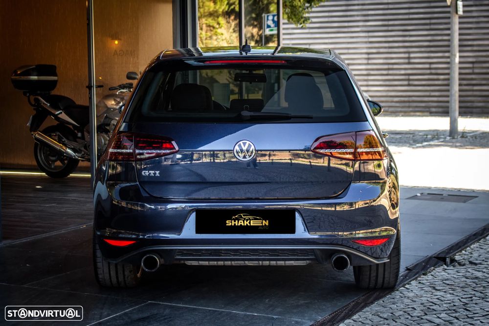 VW Golf 2.0 TSi GTi DSG - 11