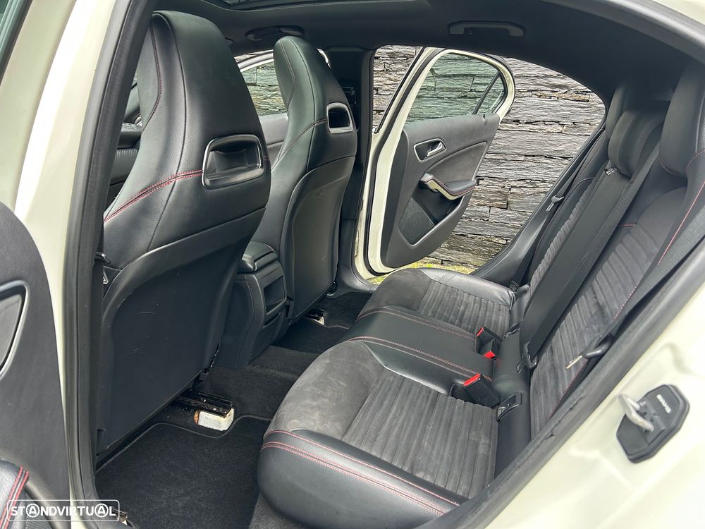 Mercedes-Benz A 180 CDI AMG Line - 15