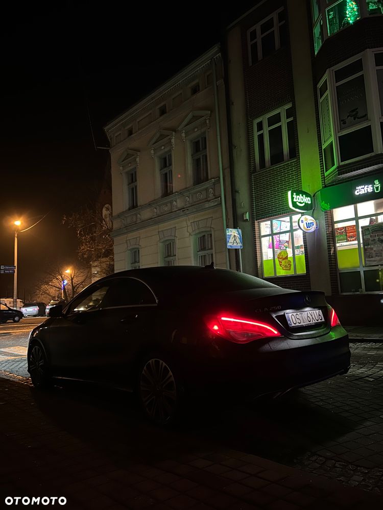 Mercedes-Benz CLA 250 7G-DCT - 15