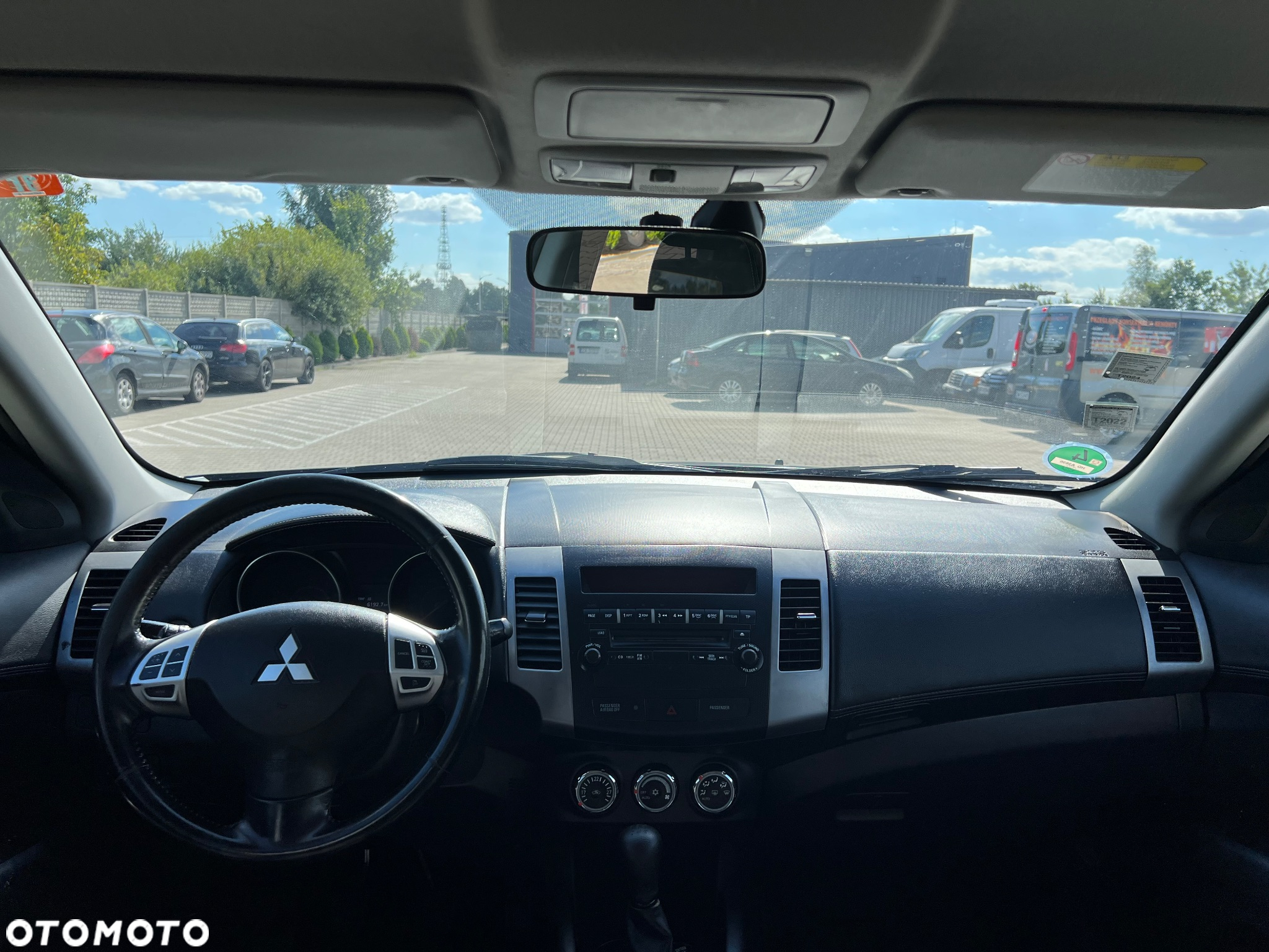 Mitsubishi Outlander 2.0 2WD Invite - 16