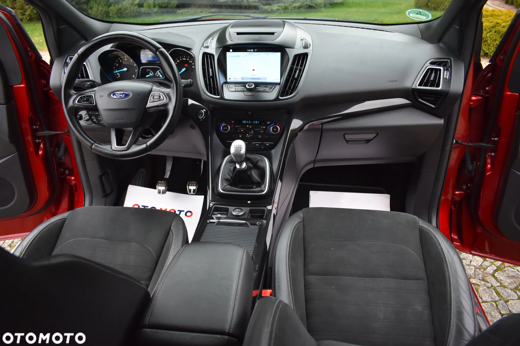 Ford Kuga 1.5 EcoBoost 2x4 ST-Line - 8