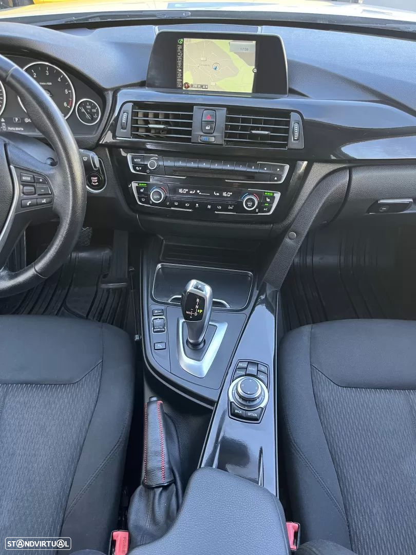 BMW 318 d Touring Aut. Sport Line - 39