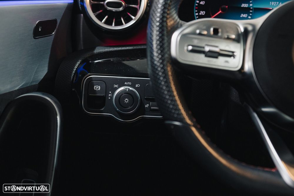 Mercedes-Benz CLA 35 AMG Shooting Brake 4Matic - 30