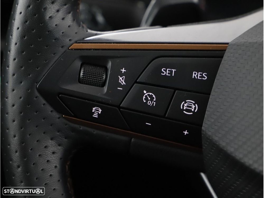 Cupra Formentor 1.4 e-Hybrid DSG - 32